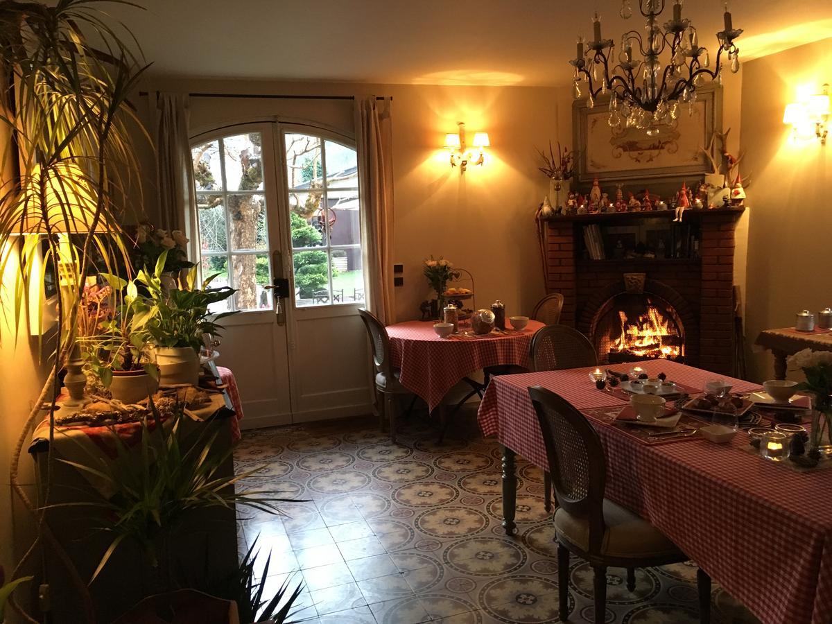 B & B Au Dela Du Temps Saint-Mamet Kültér fotó