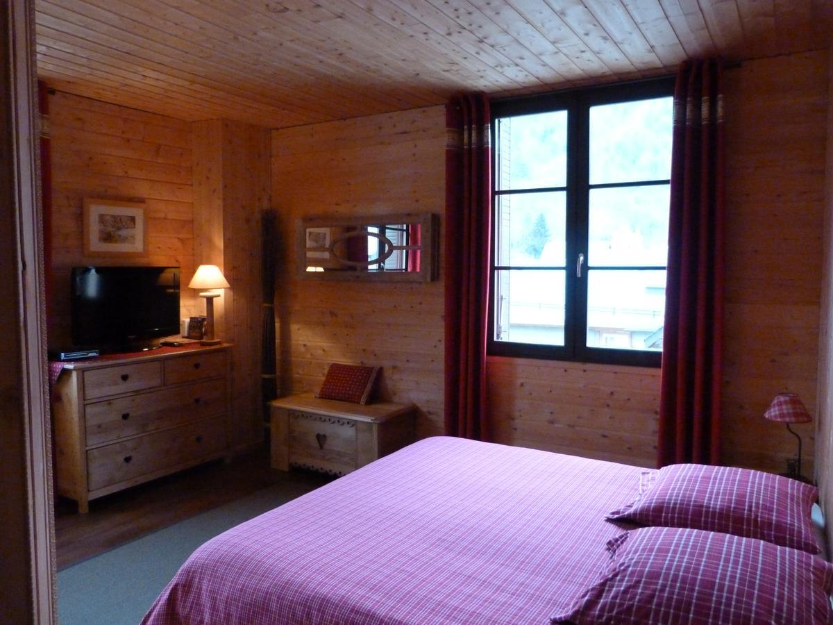 B & B Au Dela Du Temps Saint-Mamet Kültér fotó