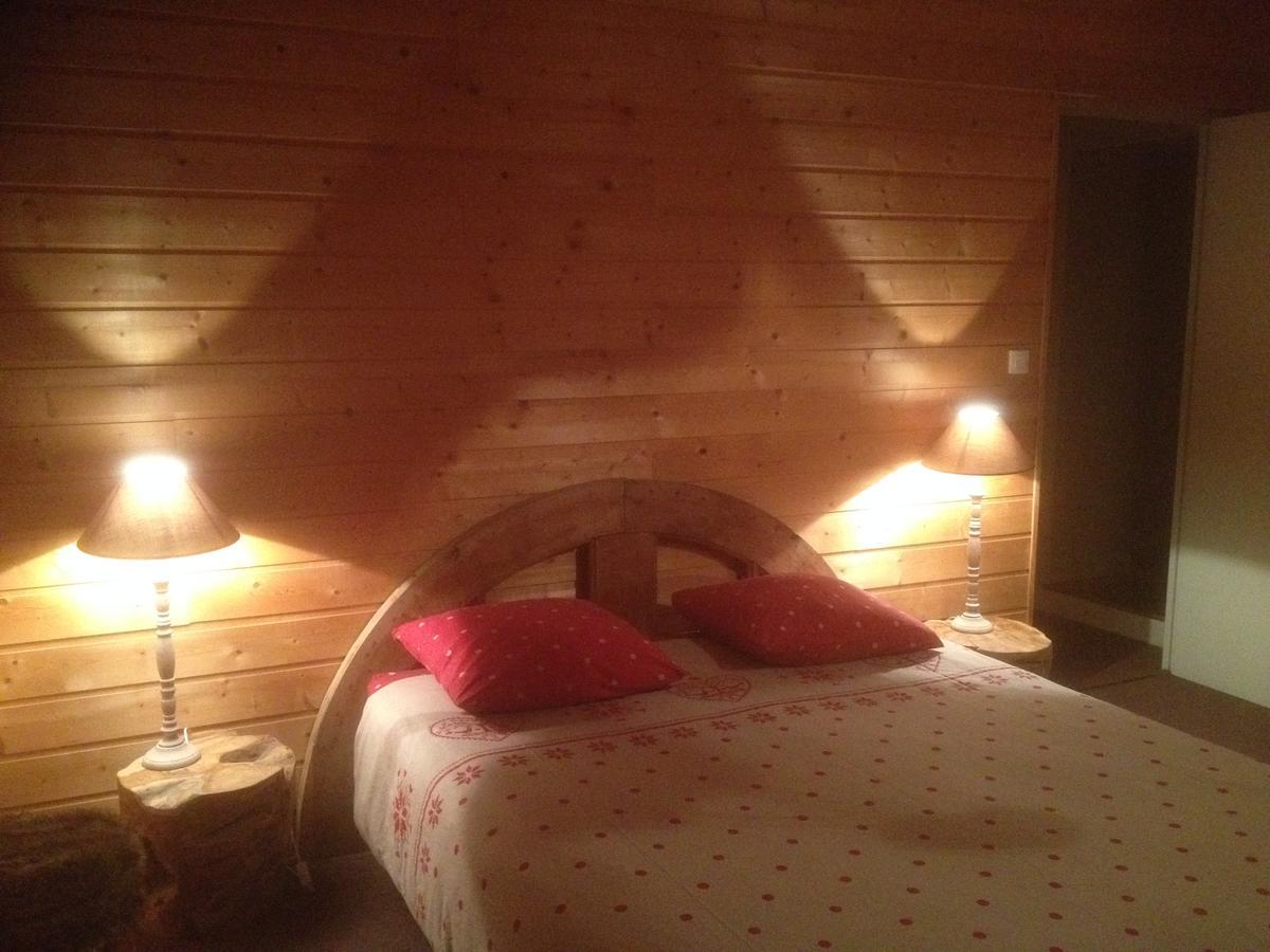 B & B Au Dela Du Temps Saint-Mamet Kültér fotó